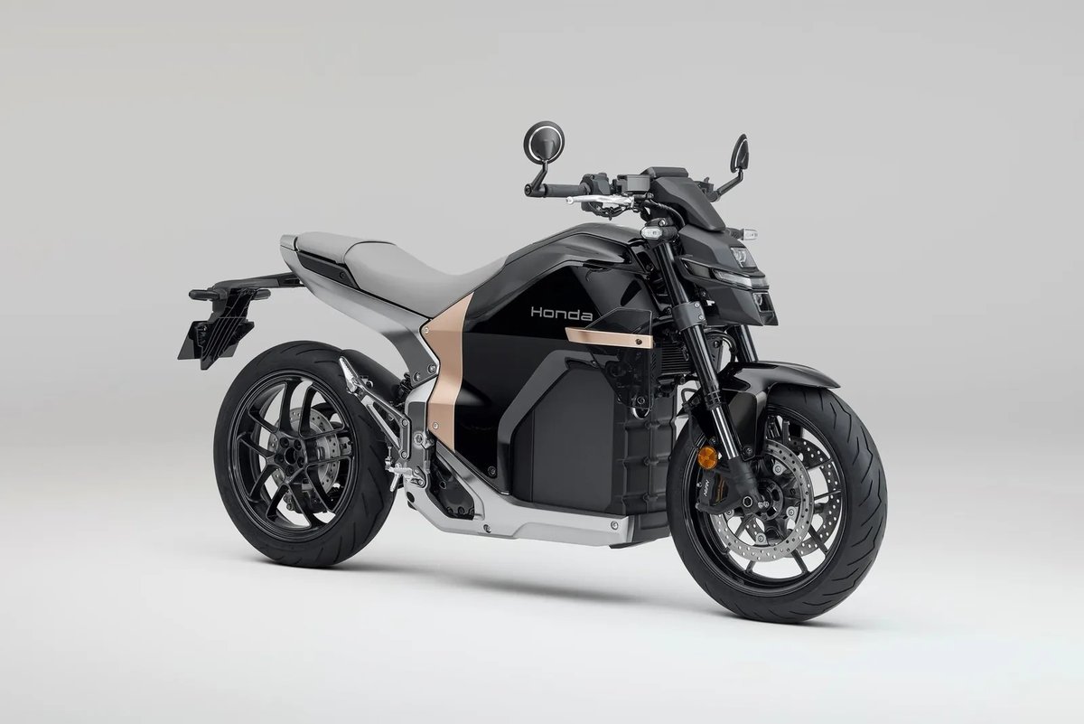 Recharger une moto électrique – Honda WN7 reprenant le design de l’étude EV FUN Concept