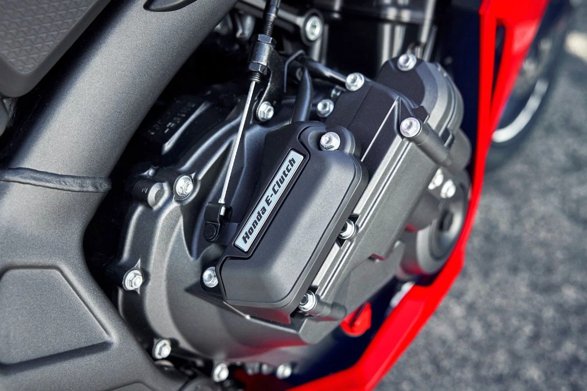 Système Honda E-Clutch sur le moteur de la CBR650R