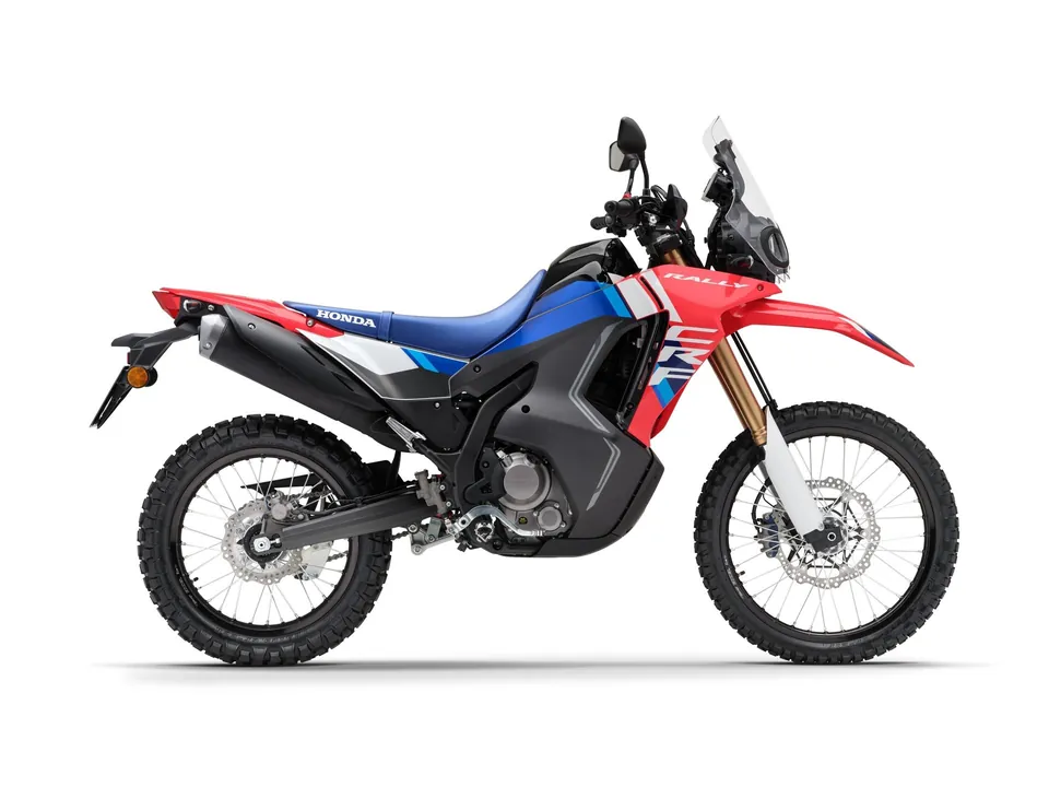 Honda CRF300 Rally avec carénage rallye et bulle de cockpit